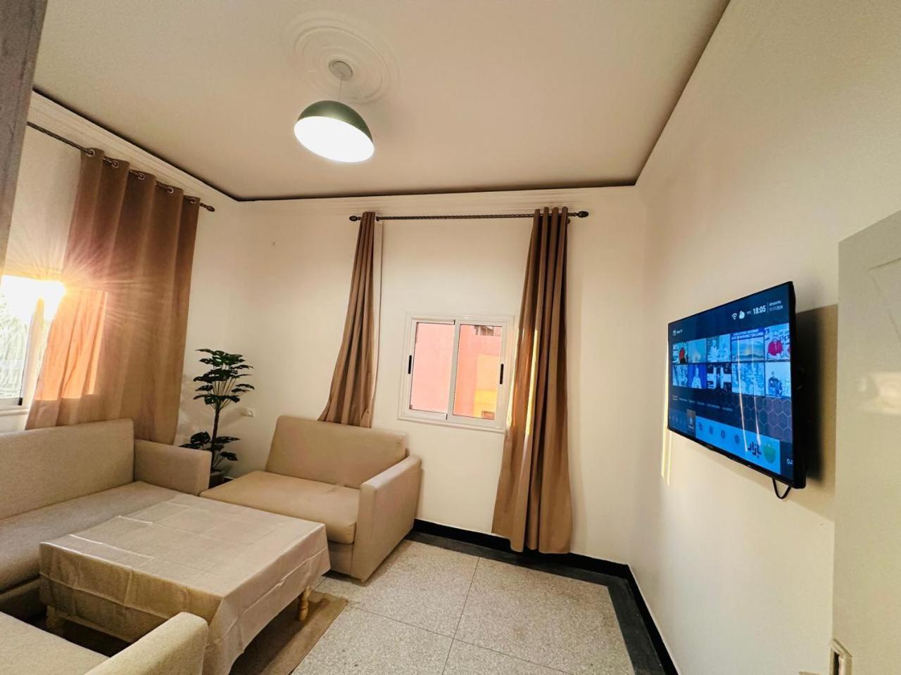 Appartement City Center 瓦尔扎扎特 外观 照片